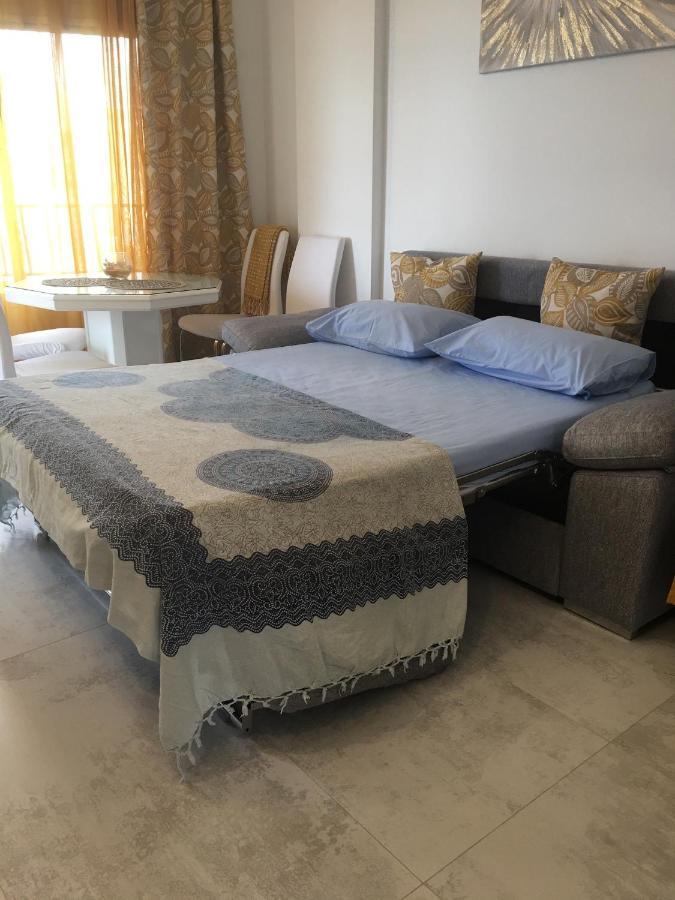 شقة Escapada A La Costa Del Sol فوينخيرولا المظهر الخارجي الصورة